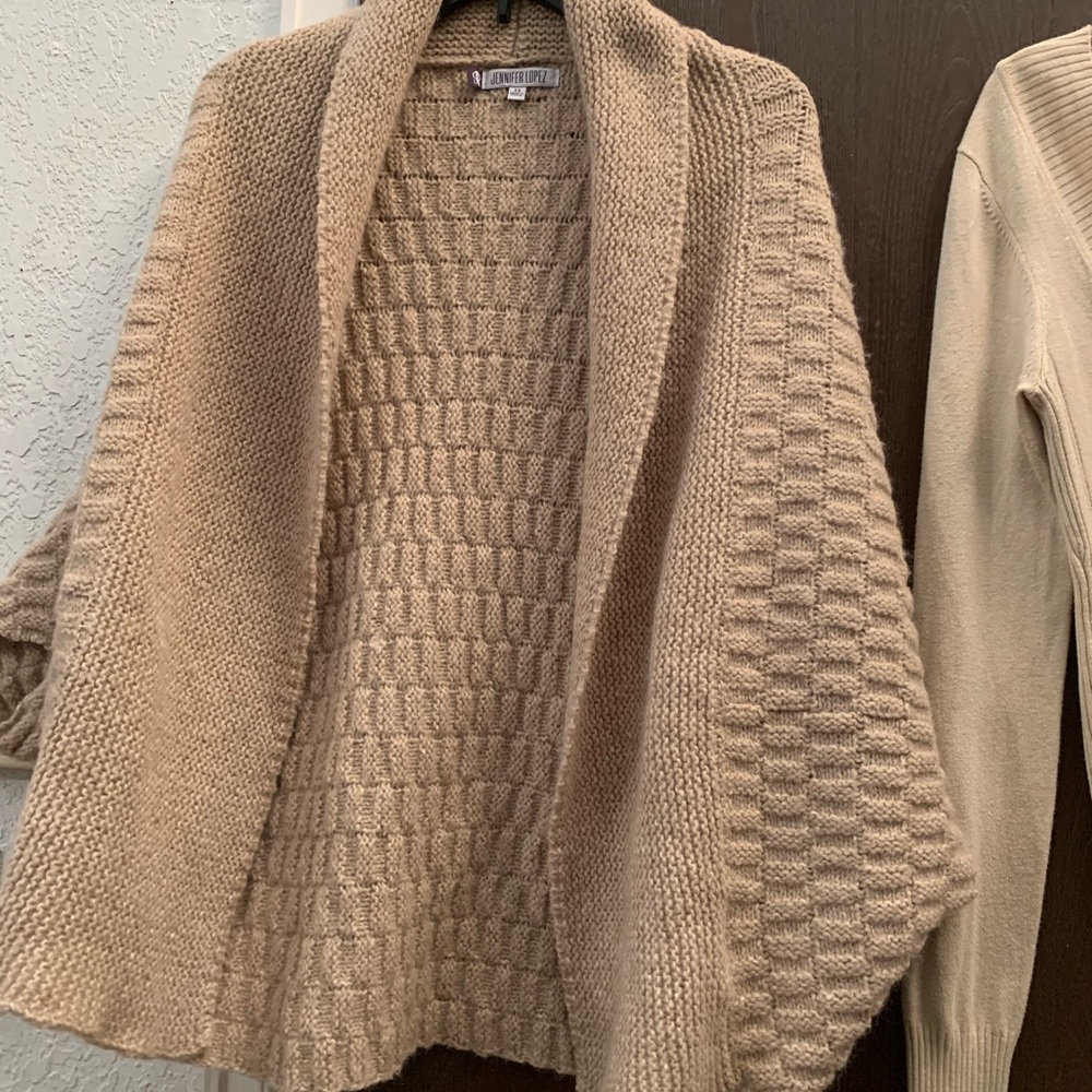 Euc Jennifer Lopez & Express Women's 2 Sweater Bu… - image 3